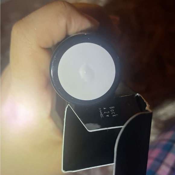 Mac Prep + Prime Natural Radiance Primer - Picture 5 of 6